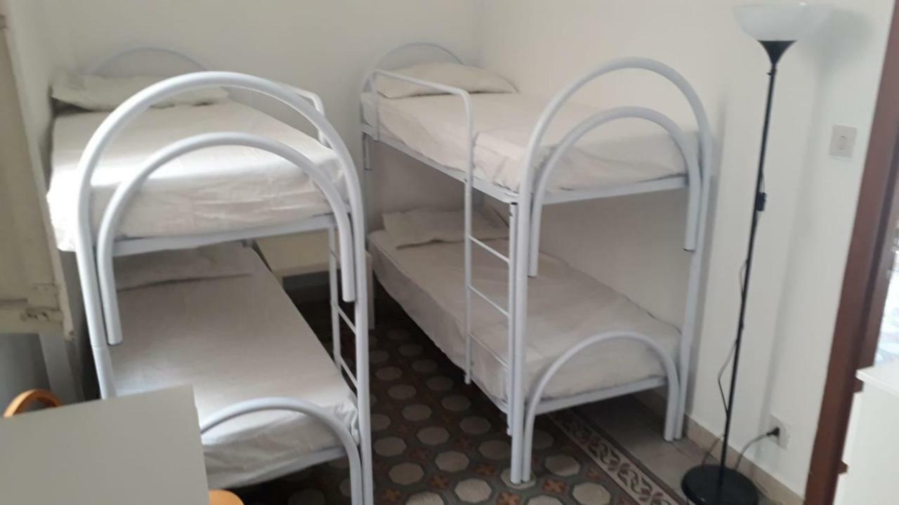 Sunrise & Hostal Palermo